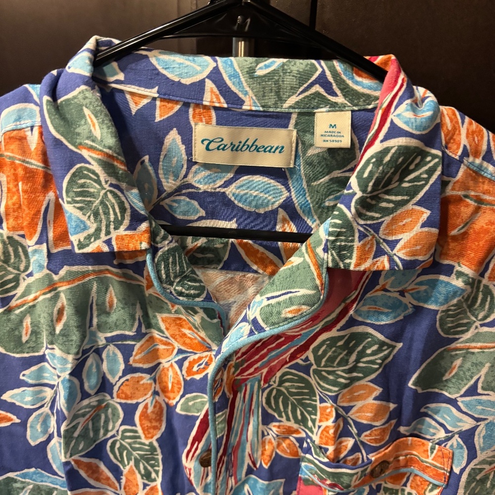 Caribbean Beautiful colorful Hawaiian shoet sleeve shirt